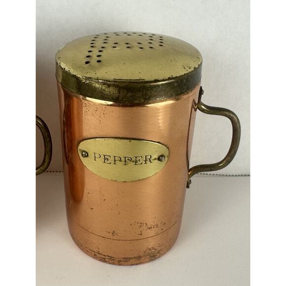 Salt & Pepper Shakers Copper And Brass Set VTG Country Decor - Picture 4 of 6